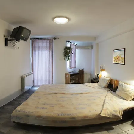 Balevurov Otel 2*